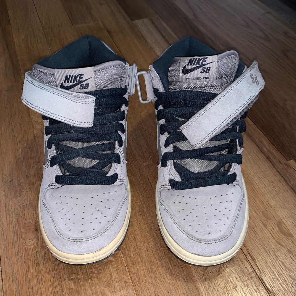 Navy/Gray - Nike SB - Size 6Y. (2012)